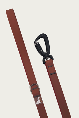 Поводок 20 мм (биотан) алюминиевый карабин, коричневый